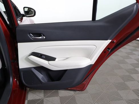 Used 2024 Nissan Altima 2.5 SL image 27