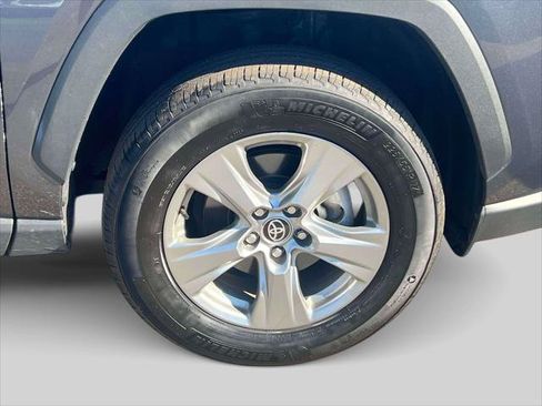 Certified 2025 Toyota RAV4 XLE AWD/4WD image 11