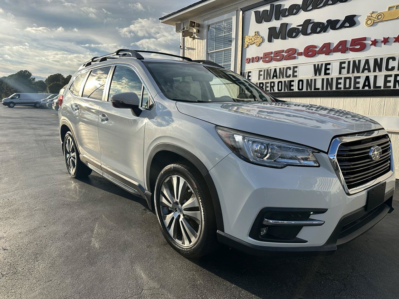Used 2022 Subaru Ascent Limited w/ Technology Package AWD/4WD image 6