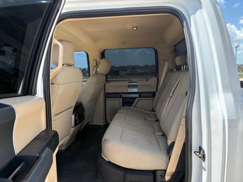 Used 2018 Ford F350 XLT w/ XLT Premium Package AWD/4WD image 15