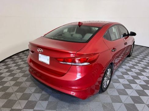 Used 2017 Hyundai Elantra SE w/ SE A/T Tech Package 03 FWD image 6