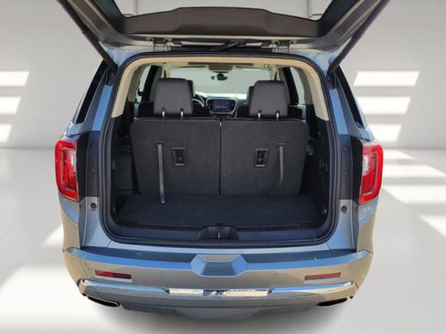 Used 2023 GMC Acadia Denali w/ Denali Ultimate Package image 4