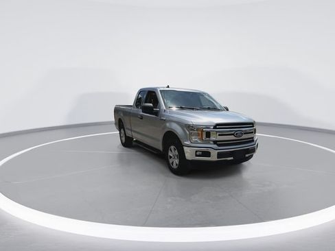 Used 2020 Ford F150 XLT w/ Equipment Group 301A Mid RWD image 2