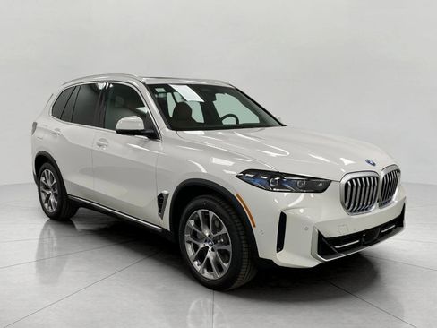 New 2026 BMW X5 xDrive50e image 1