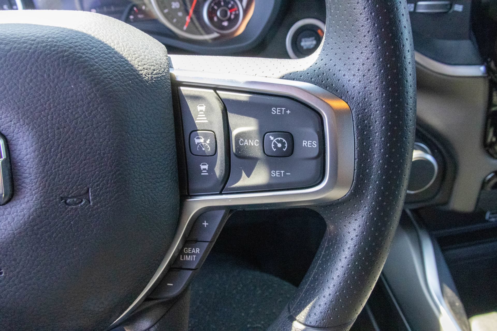 New 2026 RAM 1500 Express AWD/4WD image 28