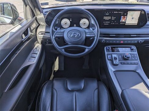Used 2024 Hyundai Palisade Calligraphy image 16