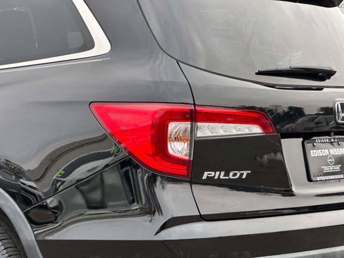 Used 2019 Honda Pilot Elite image 8