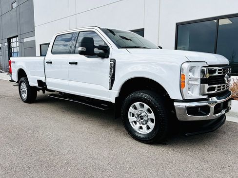 Used 2023 Ford F350 XLT w/ FX4 Off-Road Package image 24