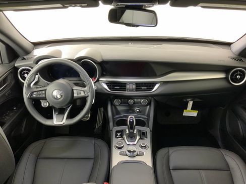 New 2025 Alfa Romeo Stelvio Sprint w/ Convenience Package AWD/4WD image 16
