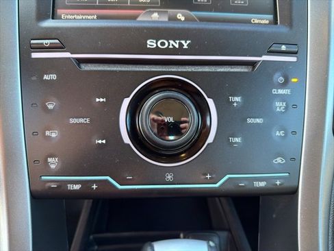 Used 2015 Ford Fusion Titanium image 15