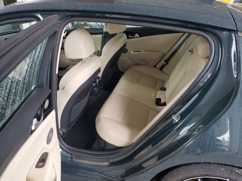 Used 2022 Kia Stinger GT-Line w/ Sun & Sound Package image 12