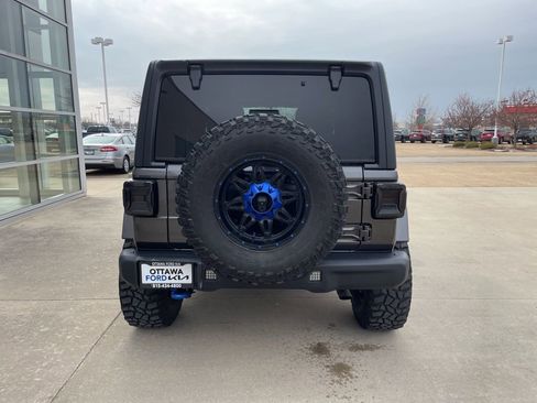 Used 2018 Jeep Wrangler Unlimited Sport S image 6
