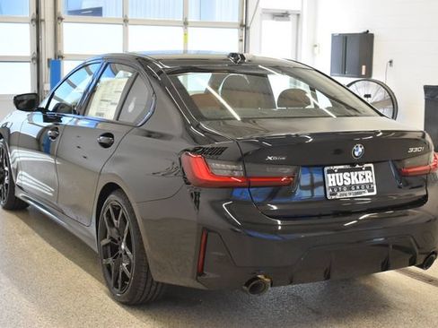 New 2026 BMW 330i xDrive Sedan w/ M Sport Package AWD/4WD image 10