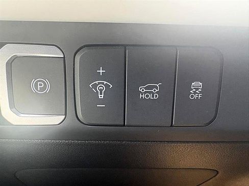 Used 2024 Hyundai Santa Fe SEL FWD image 15