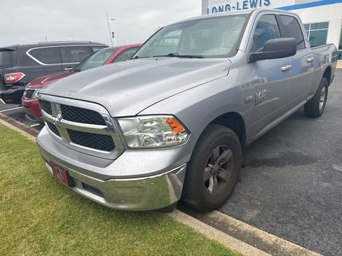 Used 2019 RAM 1500 Classic SLT AWD/4WD image 1