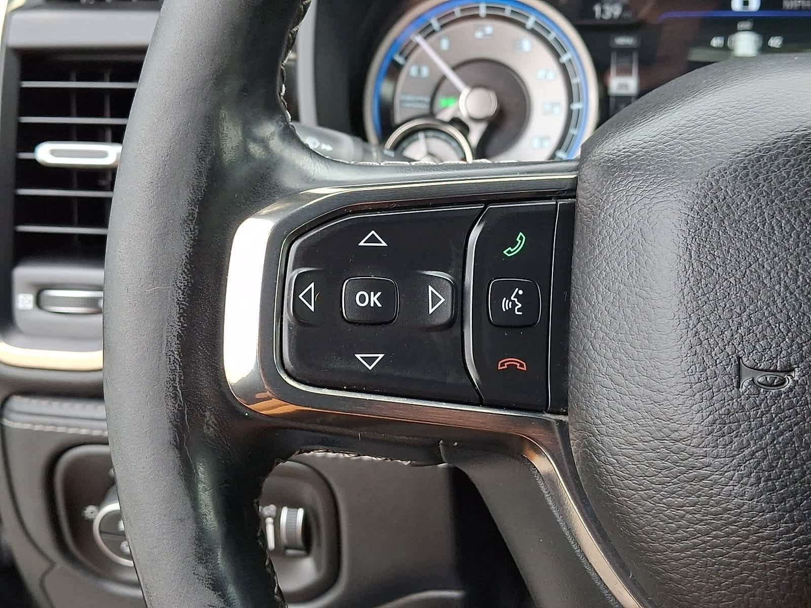 Used 2019 RAM 1500 Limited AWD/4WD image 24
