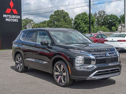 New 2025 Mitsubishi Outlander AWD