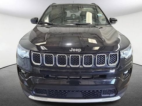 Used 2023 Jeep Compass Limited w/ Sun and Sound Group AWD/4WD image 2