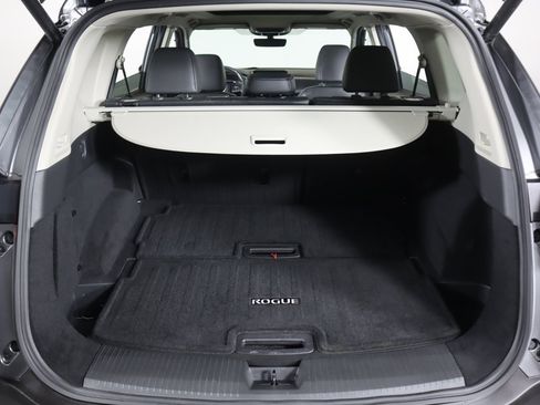 Used 2023 Nissan Rogue SL w/ SL Premium Package image 21