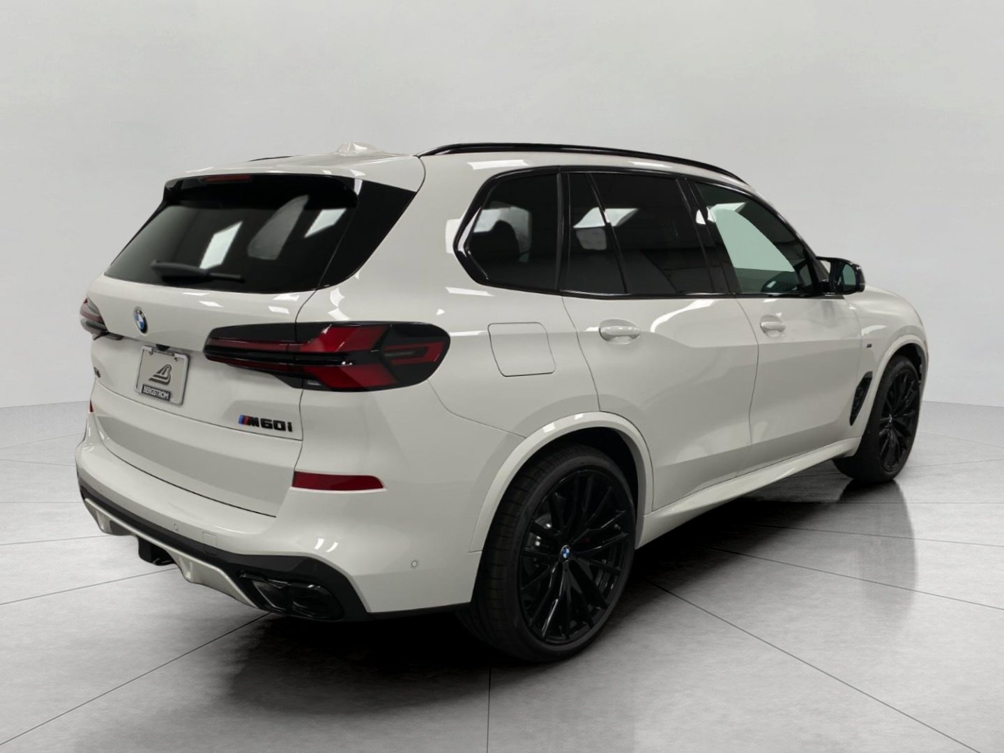 New 2026 BMW X5 M60i AWD/4WD image 3