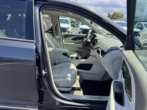 Used 2018 GMC Terrain Denali w/ Advanced Safety Package AWD/4WD image 16
