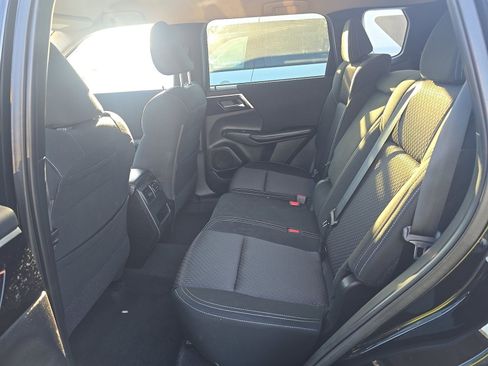 Used 2022 Mitsubishi Outlander ES AWD/4WD image 14