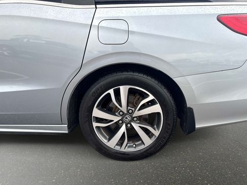 Certified 2023 Honda Odyssey Touring image 10