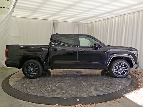 Used 2024 Toyota Tundra Platinum image 26