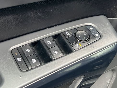 Certified 2025 Nissan Pathfinder S AWD/4WD image 14