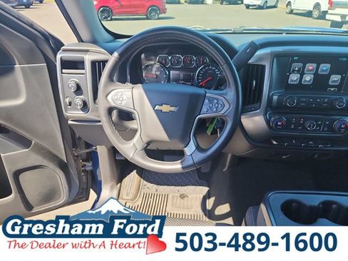 Used 2017 Chevrolet Silverado 1500 LT w/ LT Eassist Package AWD/4WD image 21