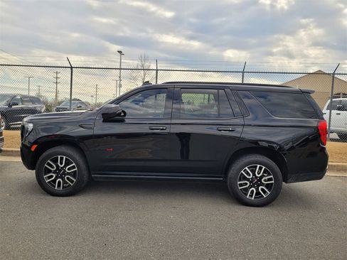Used 2023 GMC Yukon AT4 image 3