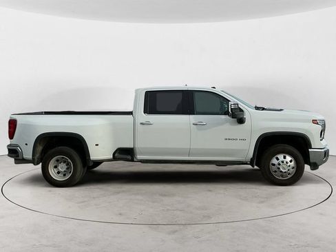 Used 2024 Chevrolet Silverado 3500 LTZ w/ LTZ Plus Package AWD/4WD image 6