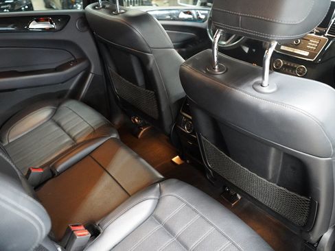 Used 2019 Mercedes-Benz GLS 450 4MATIC image 21