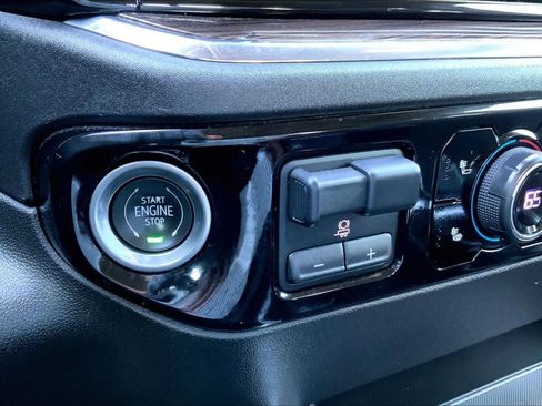 Used 2023 Chevrolet Silverado 1500 RST w/ Texas Edition Plus image 35