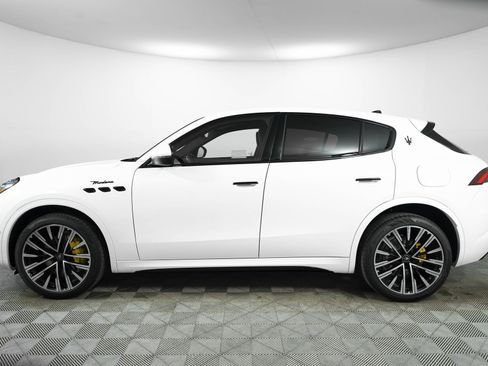 New 2025 Maserati Grecale Modena image 7