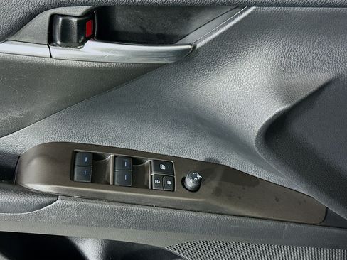 Used 2023 Toyota Camry SE w/ Cold Weather Package FWD image 14