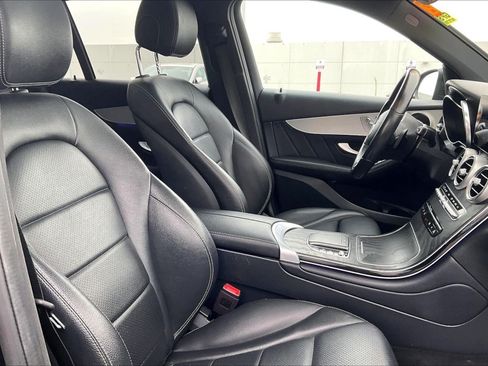 Used 2022 Mercedes-Benz GLC 300 image 7