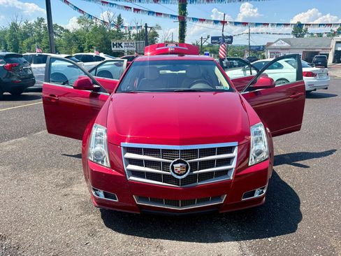 Used 2010 Cadillac CTS Premium RWD image 11