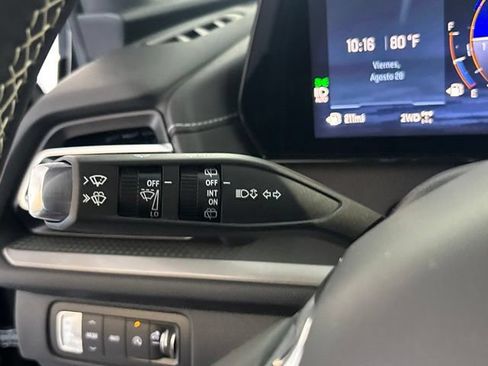 Used 2024 Chevrolet Traverse LT w/ Enhanced Driving Package AWD/4WD image 8