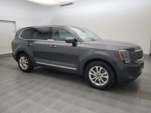 Used 2021 Kia Telluride LX image 11