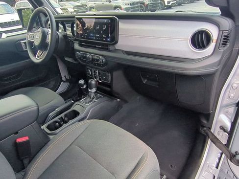 Used 2024 Jeep Wrangler Unlimited Sahara w/ Dual Top Group AWD/4WD image 30