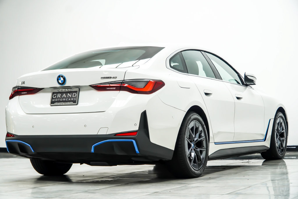 Used 2023 BMW i4 eDrive40 w/ Premium Package RWD image 16