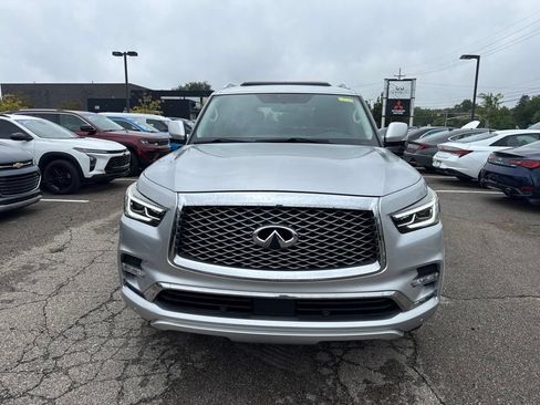 Used 2018 INFINITI QX80 4WD w/ All Season Package image 2