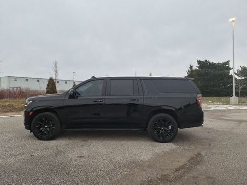 Used 2021 Chevrolet Suburban Premier w/ Premium Package image 8