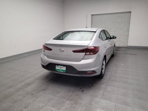 Used 2019 Hyundai Elantra SE FWD image 7