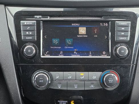 Used 2022 Nissan Rogue Sport S image 12