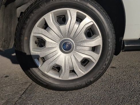 Used 2019 Ford Transit Connect XL image 10