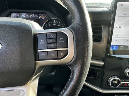 Certified 2022 Ford Expedition XLT image 29