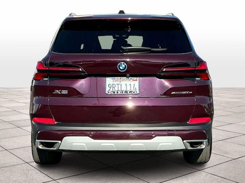 Used 2025 BMW X5 xDrive50e w/ Premium Package image 7