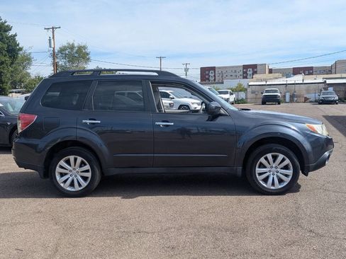 Used 2012 Subaru Forester 2.5X Limited image 2